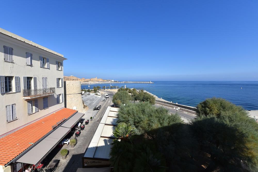 Perla Rossa 4* LʼÎle-Rousse