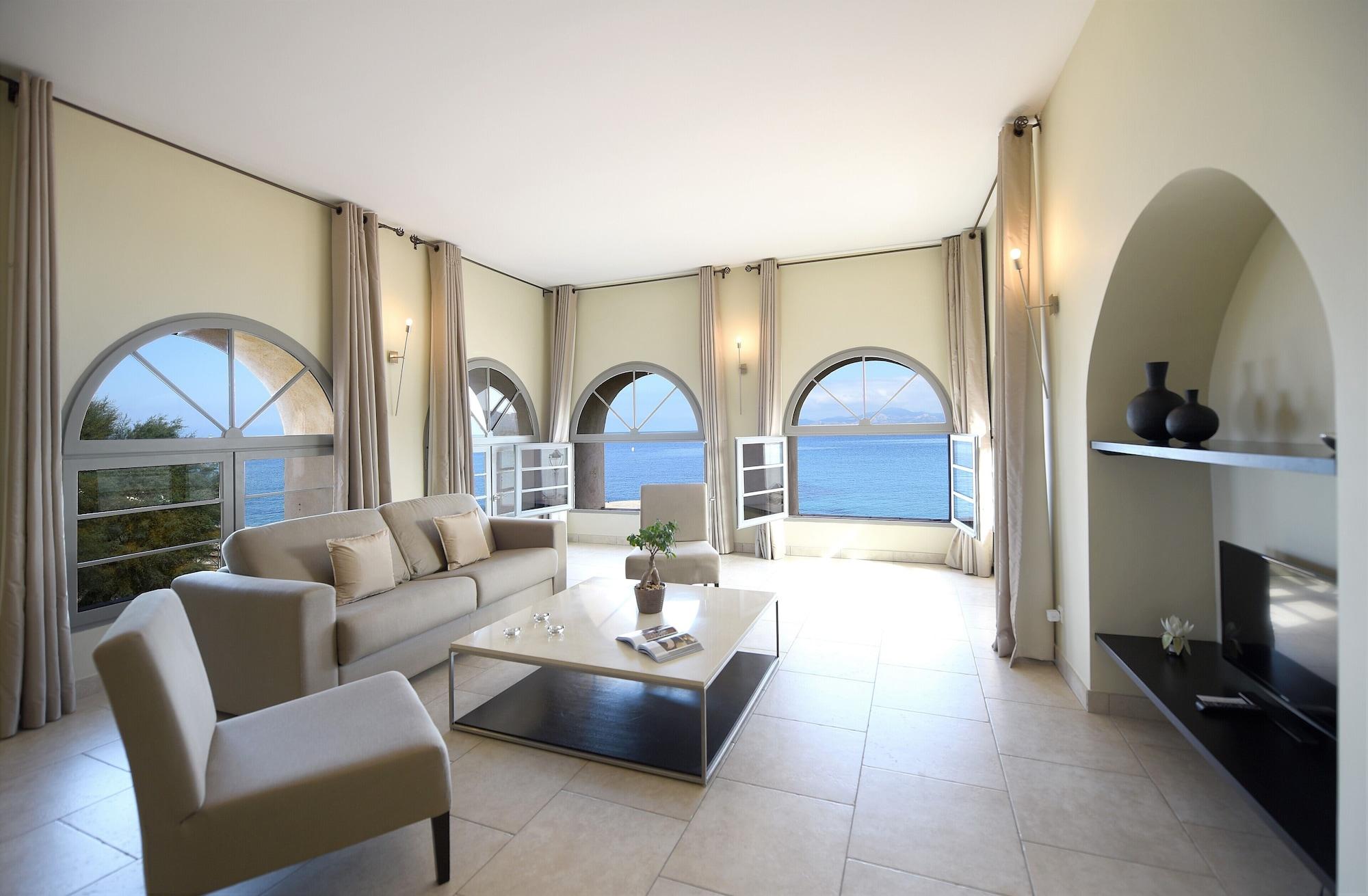 Hotel Perla Rossa LʼÎle-Rousse